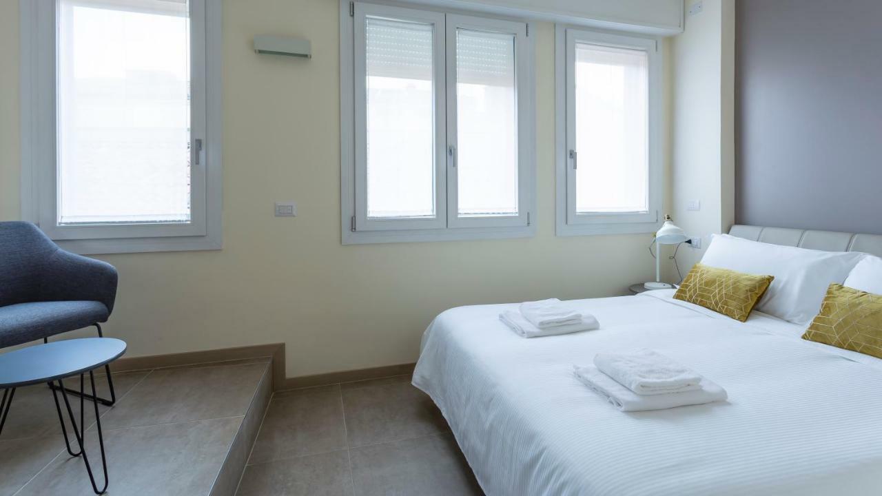 Erik Langer Pedrocchi Suites Padoue Extérieur photo