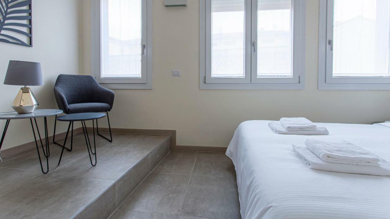 Erik Langer Pedrocchi Suites Padoue Extérieur photo