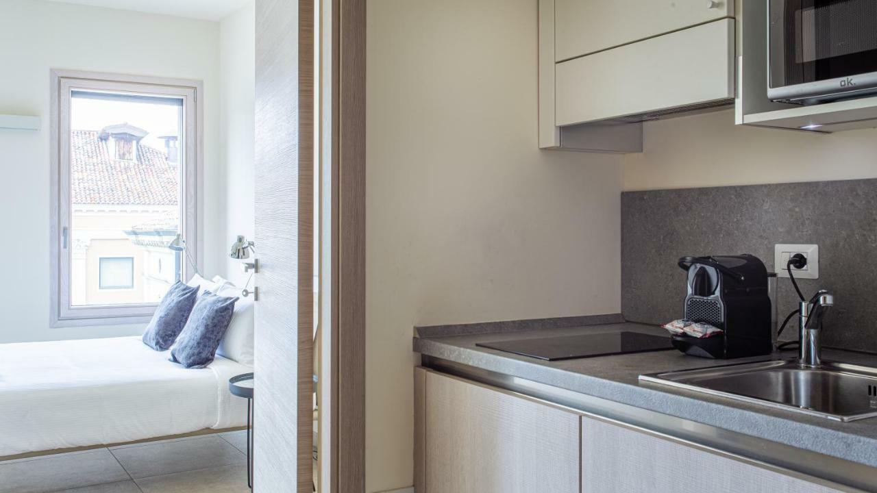 Erik Langer Pedrocchi Suites Padoue Extérieur photo
